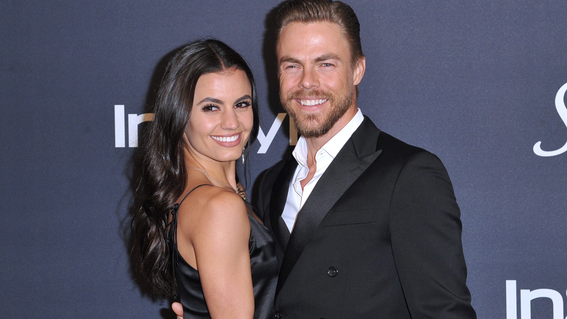 Derek Hough Says Wife Hayley Erbert Had Emergency Craniectomy Krem