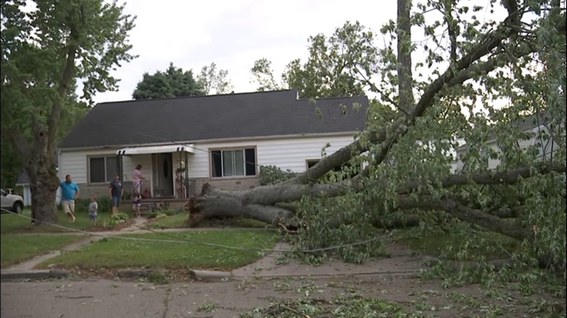 Severe weather sweeps through the Great Lakes | krem.com