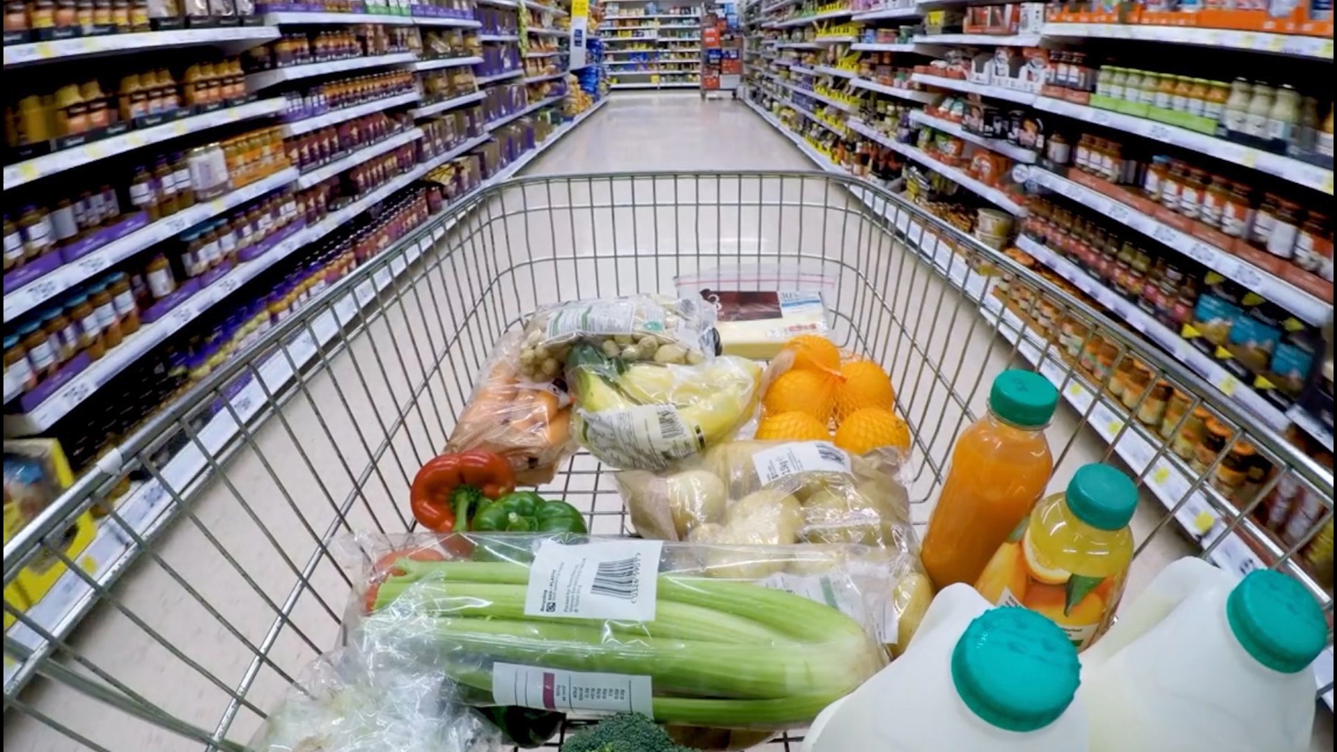 We've put a pause on the days of fashion trends, but say hello to a new trend, the grocery trend! Here are some grocery trends to look forward to in 2021. Buzz60's Chloe Hurst has the story!