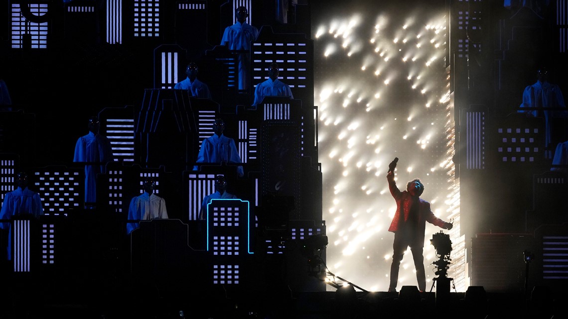 Who performed Super Bowl halftime show? The Weeknd shines ...