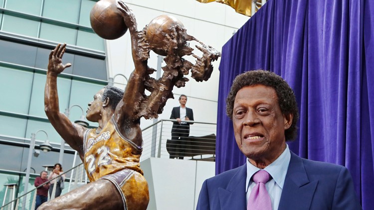 Elgin Baylor, silky-smooth Lakers Hall of Famer, dies at 86