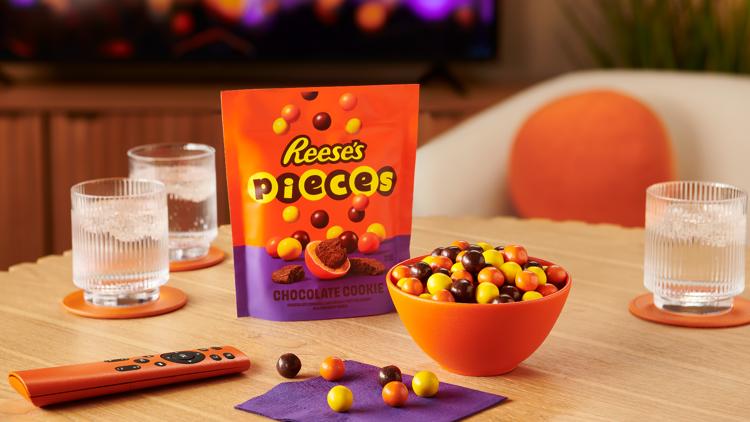 ※reeses※　　　　　　　　　　　　　　　　　【激レア 美品】グッチ Reese's Pieces unveils new chocolate cookie candy | krem.com