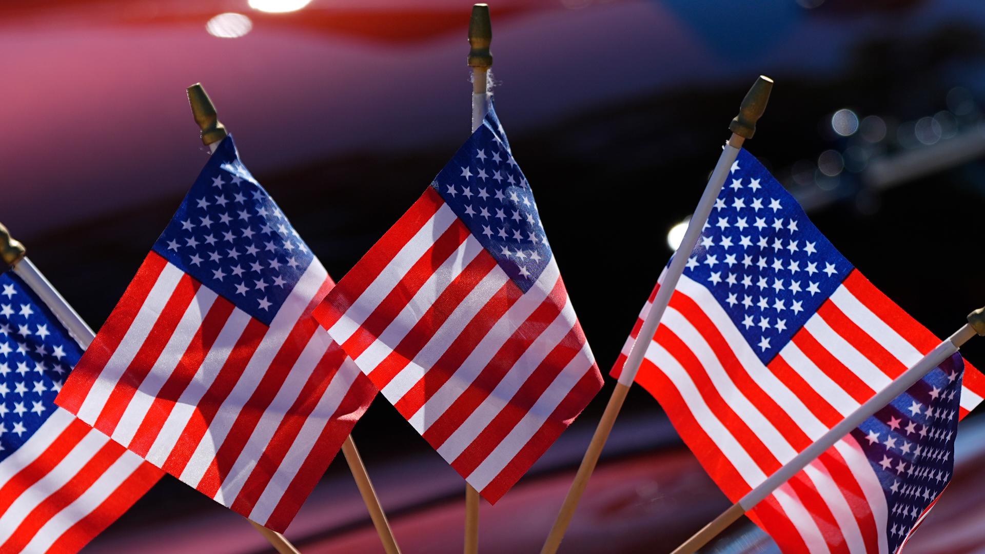 Which stores will be open, closed on the Fourth of July? | krem.com