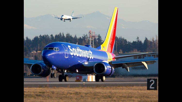 Broken window prompts Newark-bound Southwest flight to divert to Cleveland Broken window prompts Newark-bound Southwest flight to divert to Cleveland