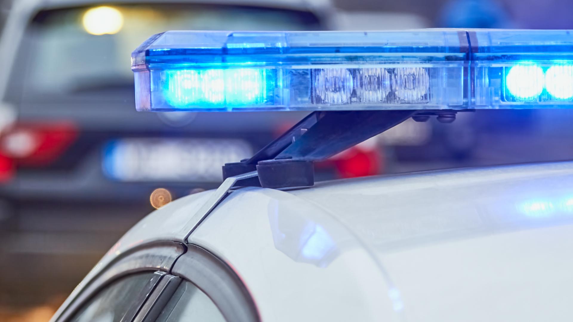 Two hurt in hit and run in Spokane Valley | krem.com