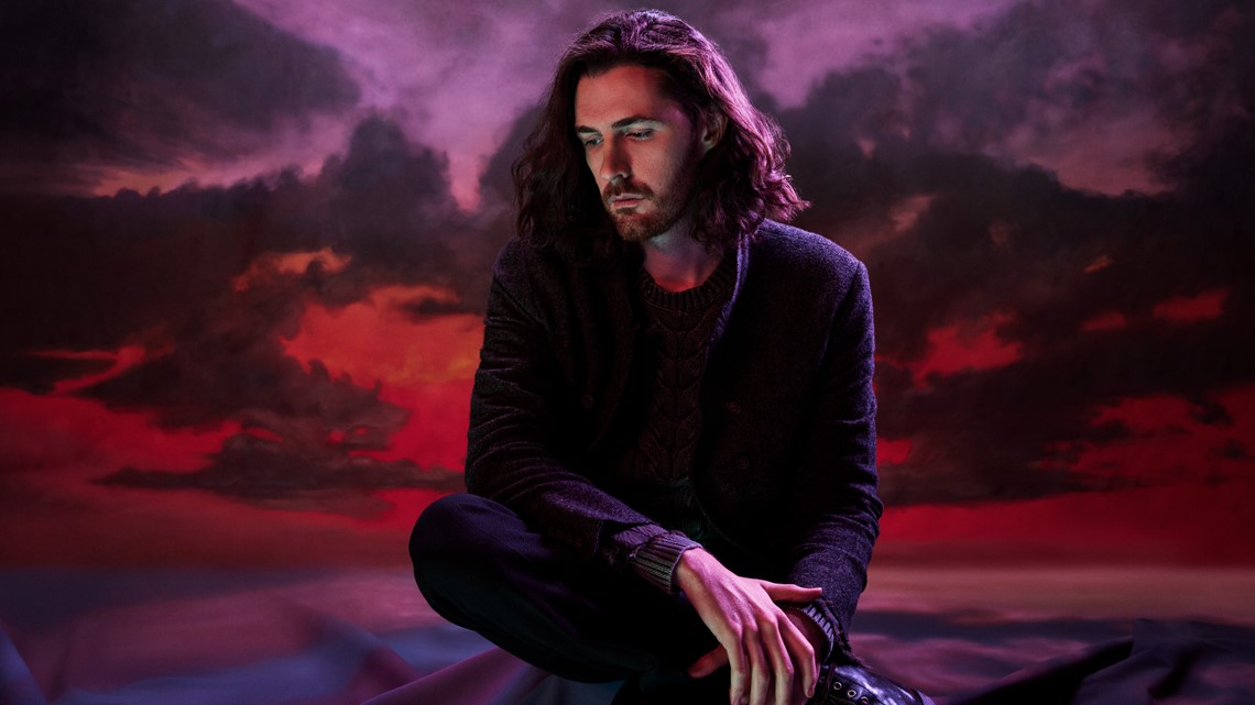 Hozier brings 'Unreal Unearth Tour' to the Amphitheatre
