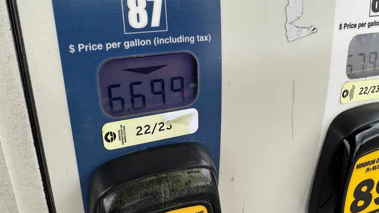 'This is crazy!': Woodburn gas station charging drivers $6.69 for unleaded