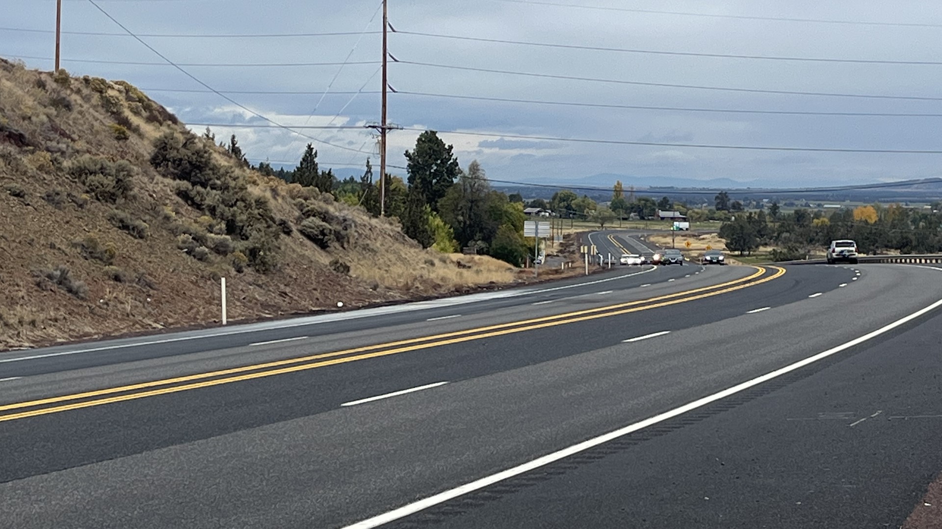 Troutdale family of four killed in crash in Deschutes County | krem.com