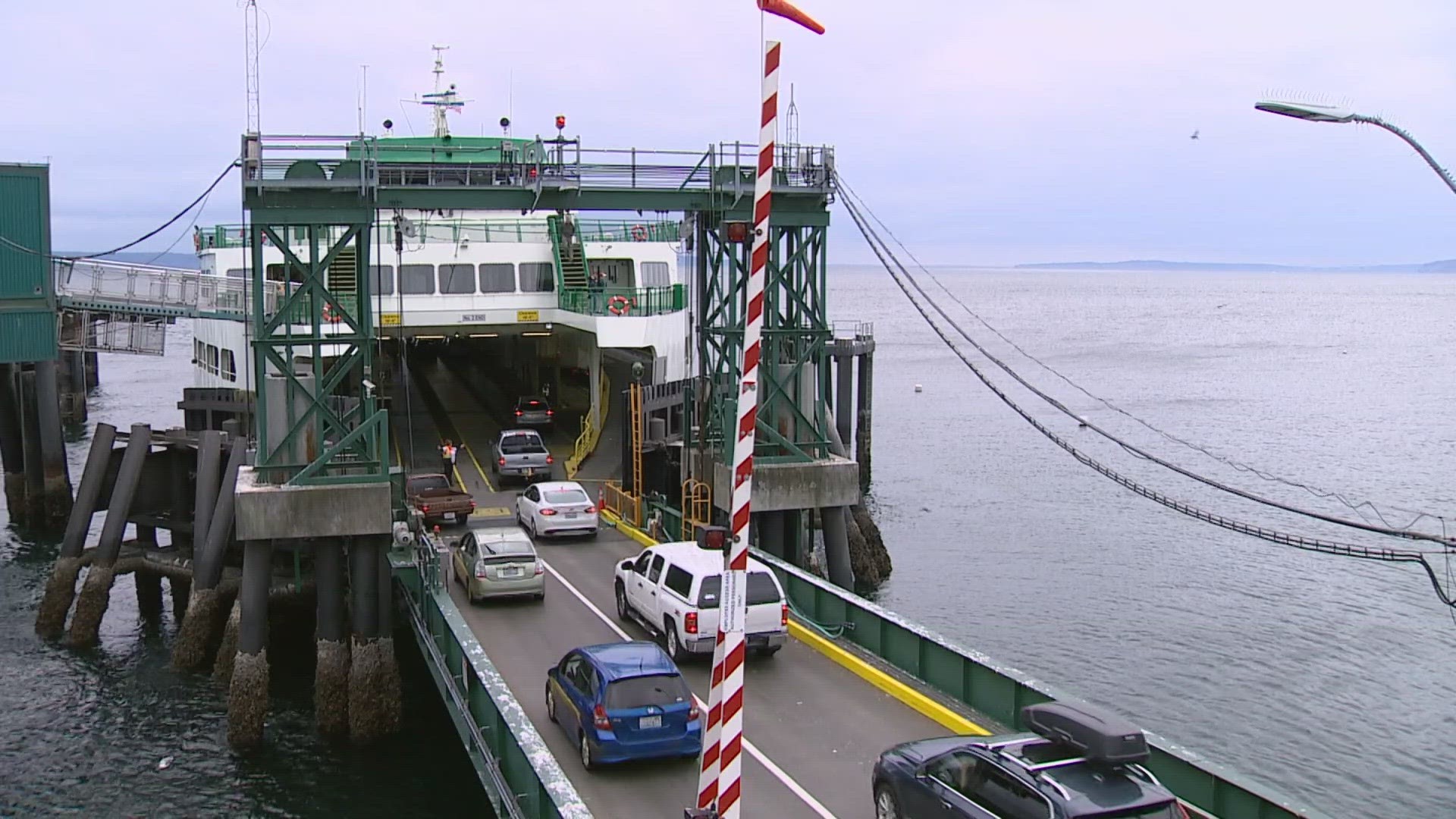 One ferry worker who was part of the rotation of people doing chest compressions on the man spoke to KING 5 about the experience.