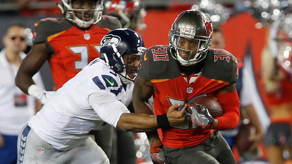 Wilson sacked 6 times as Seahawks fall 14-5 to Bucs