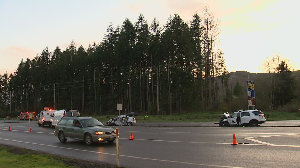 Trooper injured, 2 dead in Mason County crash - Vimarsana News