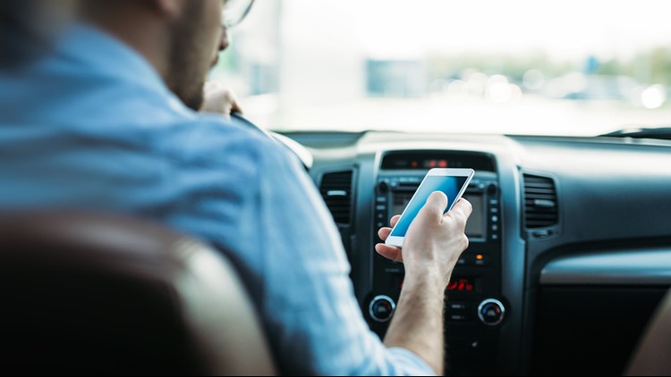 69 percent of Washington drivers use phones behind the wheel, study finds