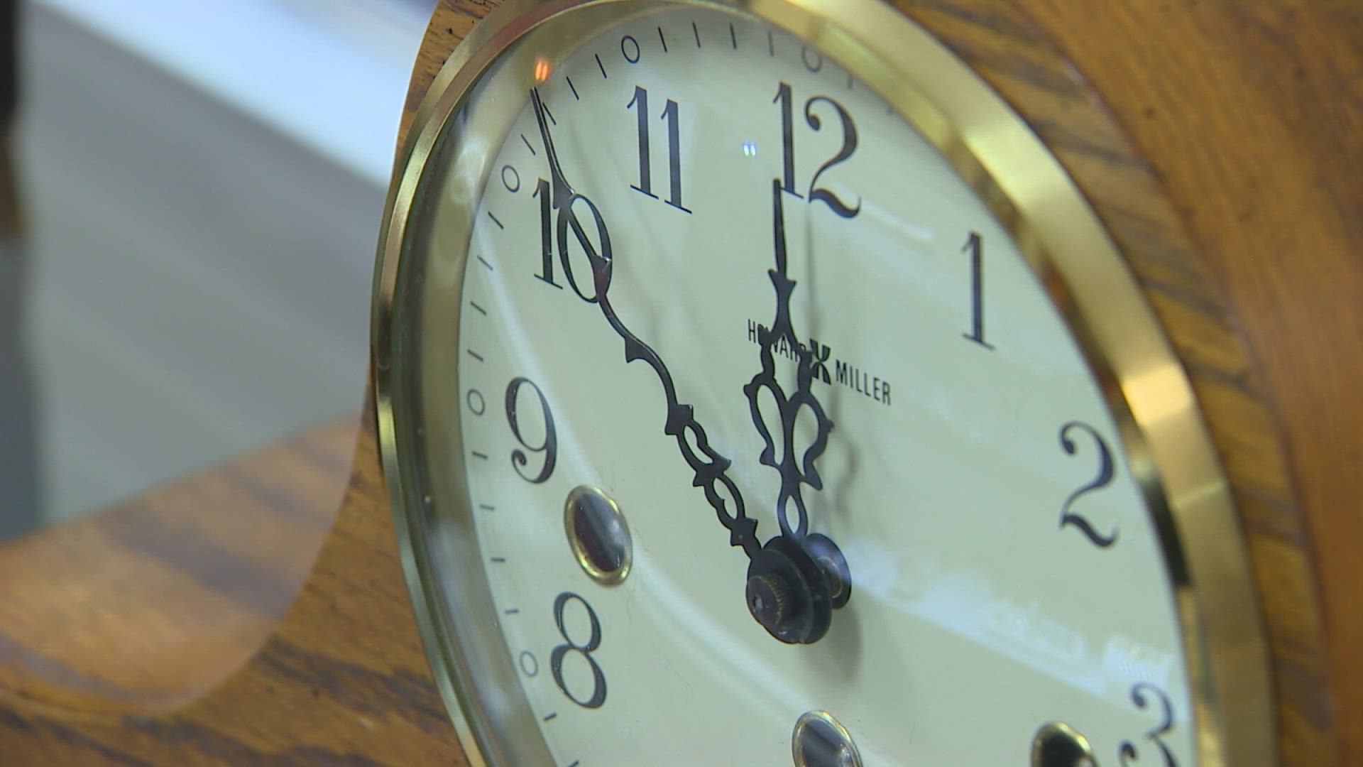After a fruitless years-long quest for the state to switch to permanent Daylight Saving Time, a new bill suggests a different option.