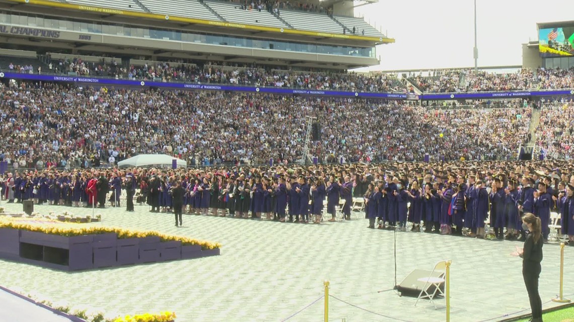 UW hosts first in-person graduation since 2019, largest in school's history - Vimarsana News
