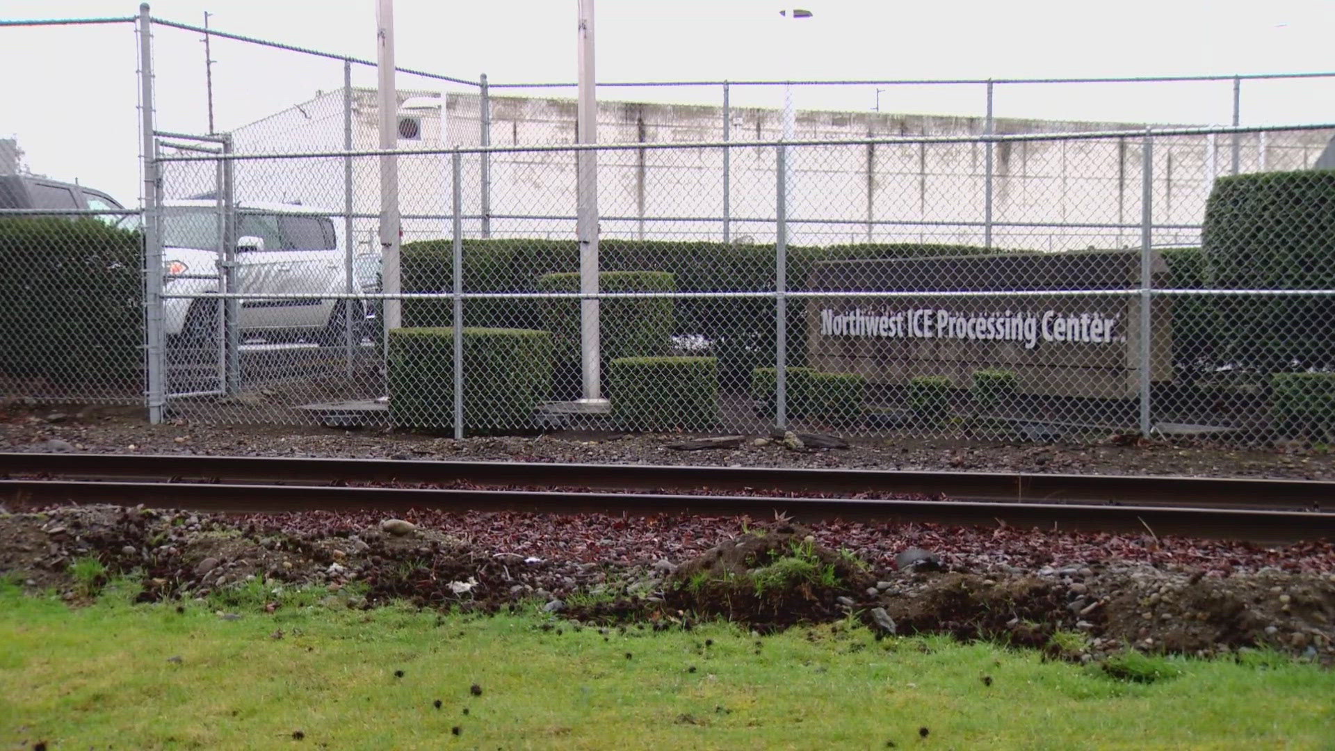 Report: Tacoma police's response lacking to ICE detention center | krem.com