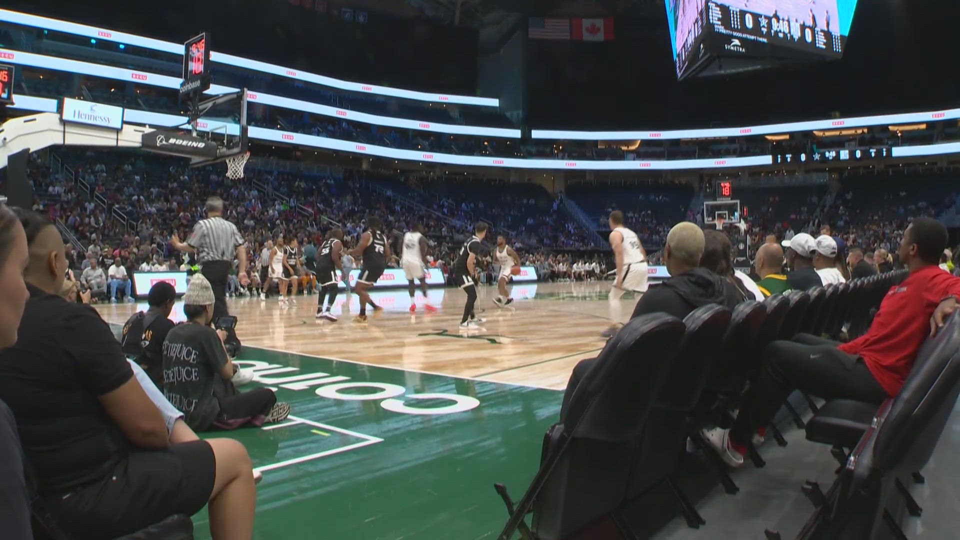 The game, which raises money for Champions of Change, featured head coaches and Sonics legends Gary Payton and Detlef Schrempf.