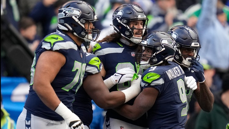 Seahawks unexpectedly reach Week 18 with chance at playoffs