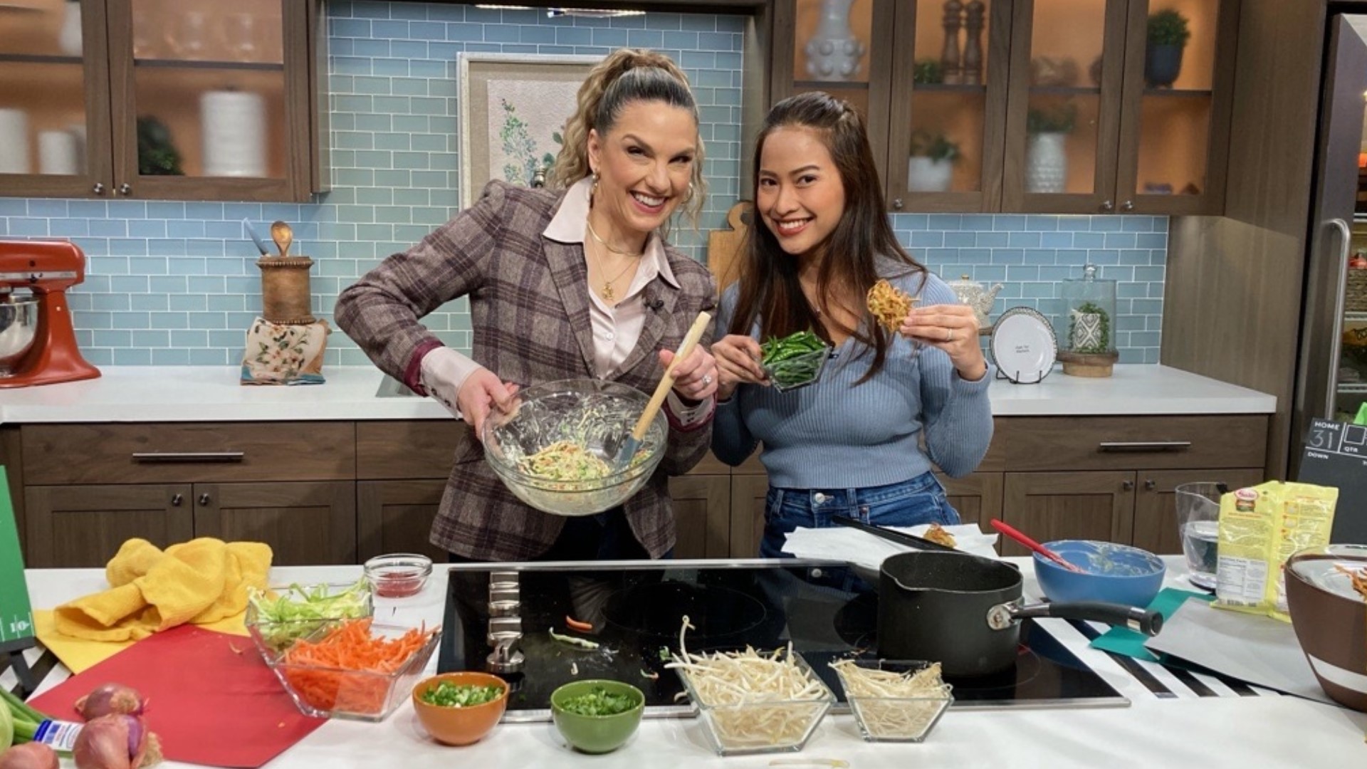 New Day staffers will be sharing favorite snack recipes all week! First up, editor Gloria's easy and delicious bakwan sayur (vegetable fritters). #newdaynw