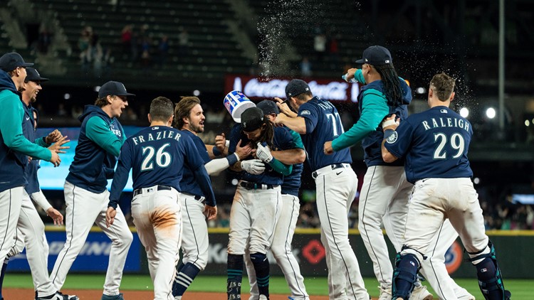 Mariners clinch first playoff berth in 21 years