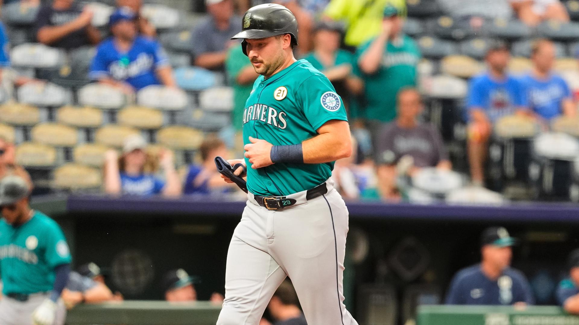 Cal Raleigh breaks Mickey Mantle's switch-hitter homer record with No ...