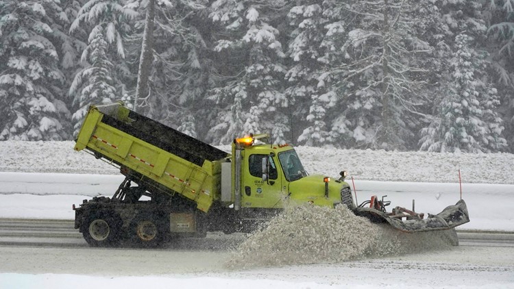 4 inches of snow could fall in western Washington lowlands over the weekend