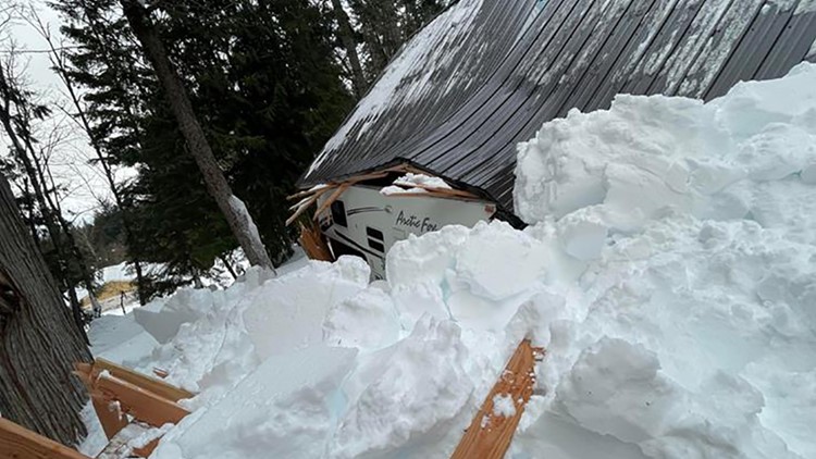 New mother, baby survive roof collapse after heavy snowfall in Leavenworth