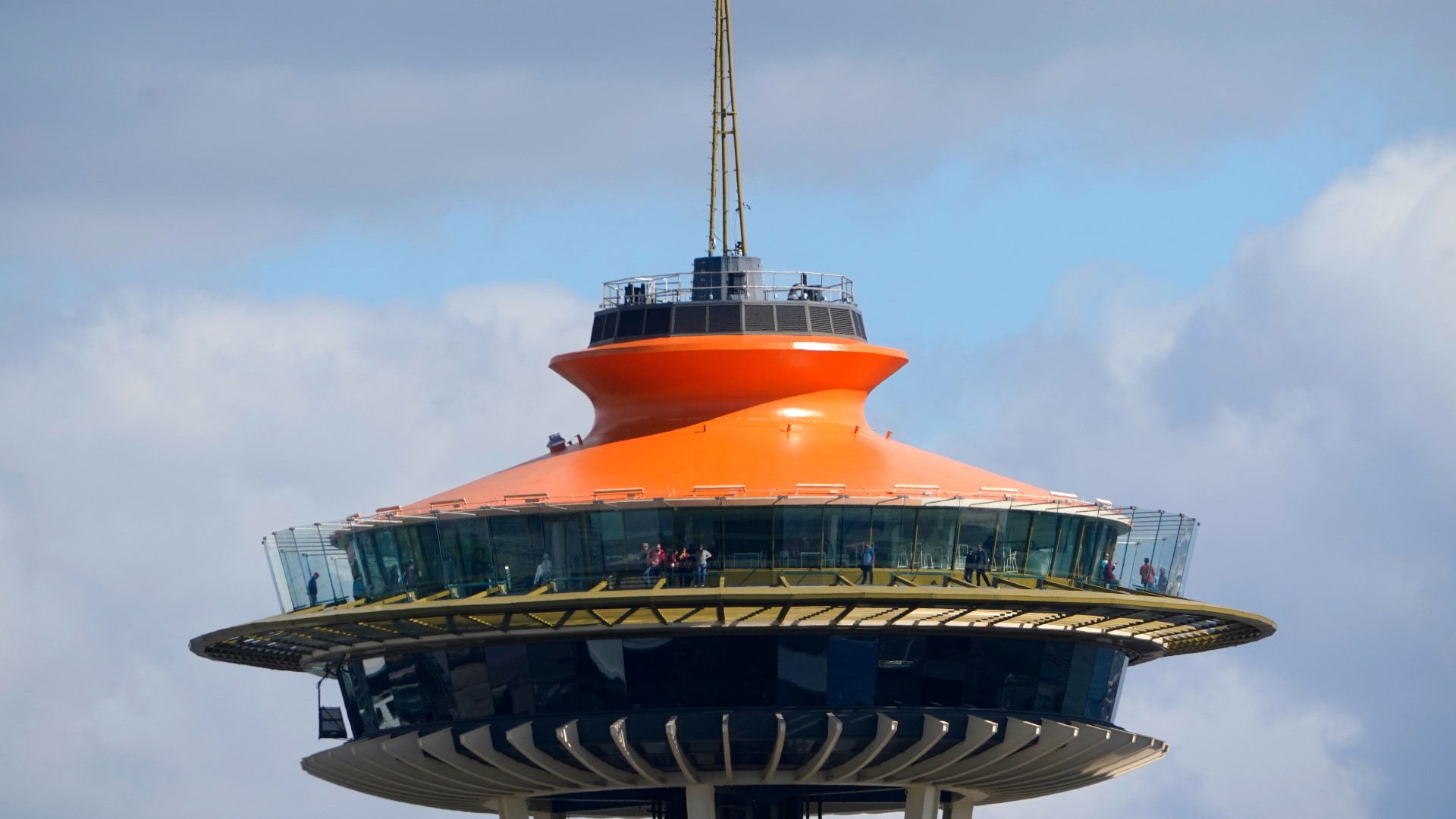The Space Needle is returning to "Astronaut White" after it was painted its original "Galaxy Gold" for its 60th-anniversary celebration last year.