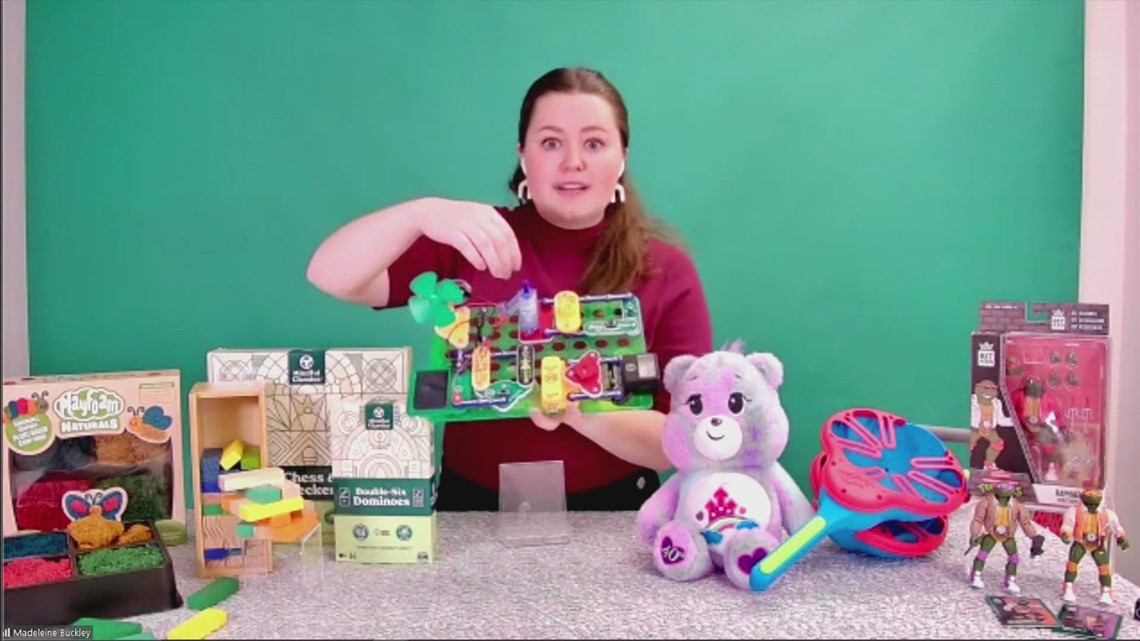 Here are the top green, retro toys for 2022 holiday season