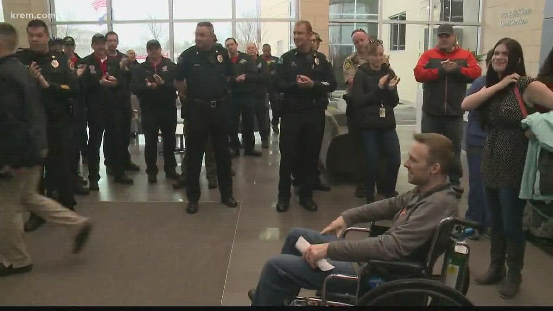 Coeur Dalene Police Officer Shot In Line Of Duty Heads Home Thanks Community 5445