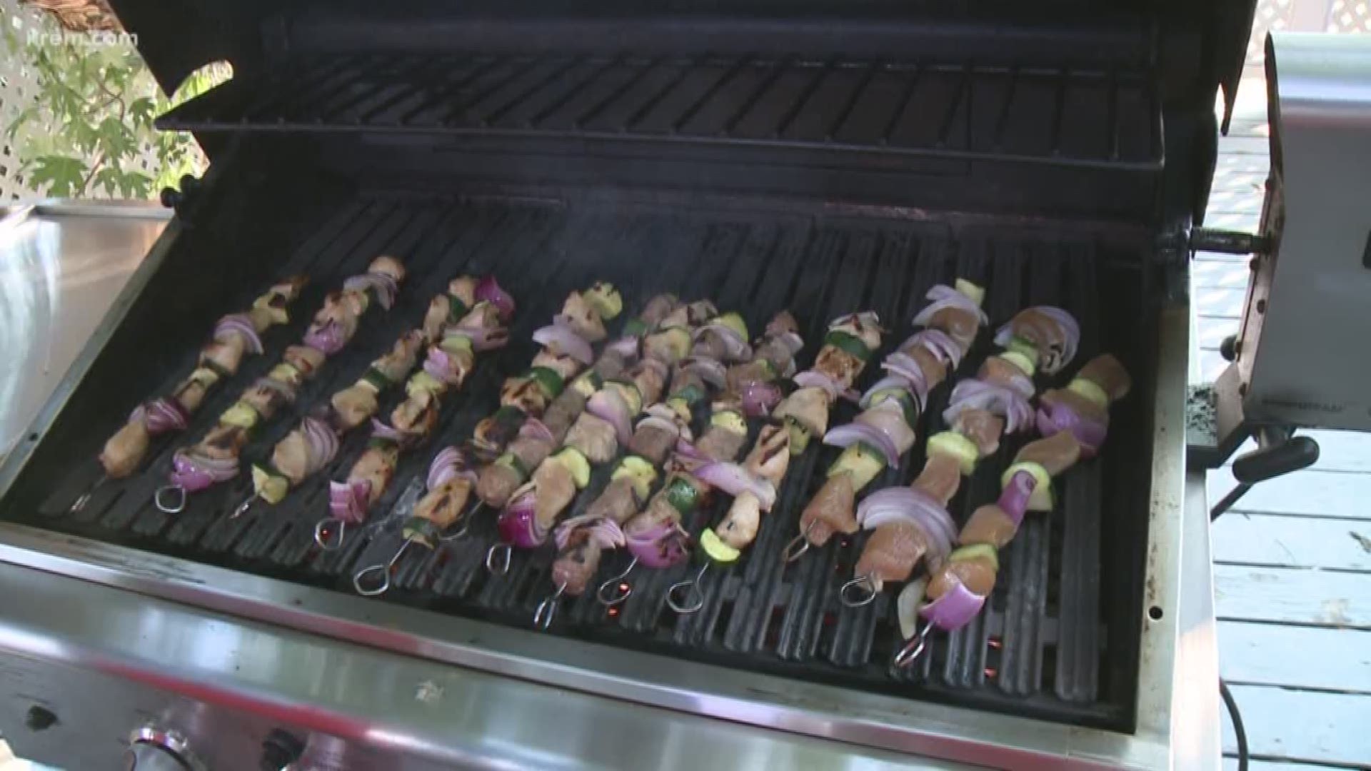 Tom's BBQ Forecast: Marinated beef and chicken kabobs (8-9-18)