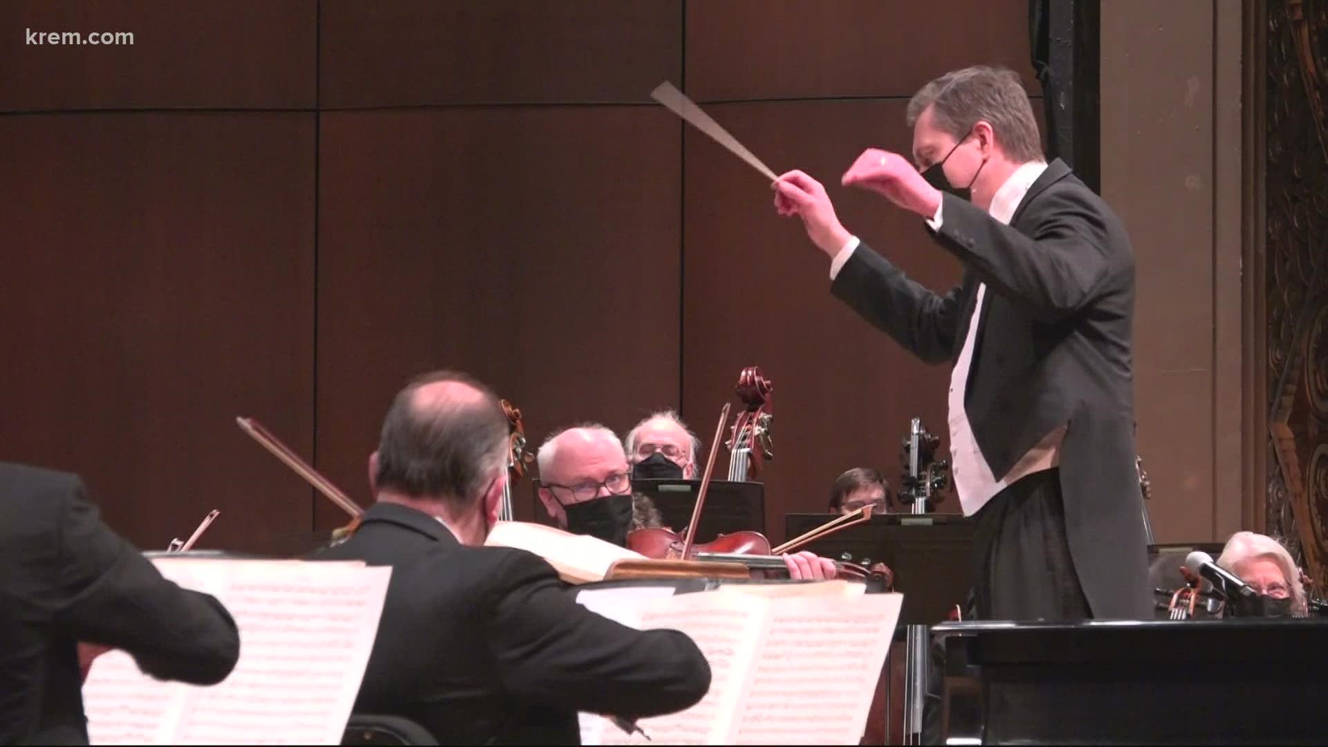 Spokane Symphony conductor James Lowe surprised concert attendees when he announced the orchestra would be playing the Ukrainian National Anthem.
