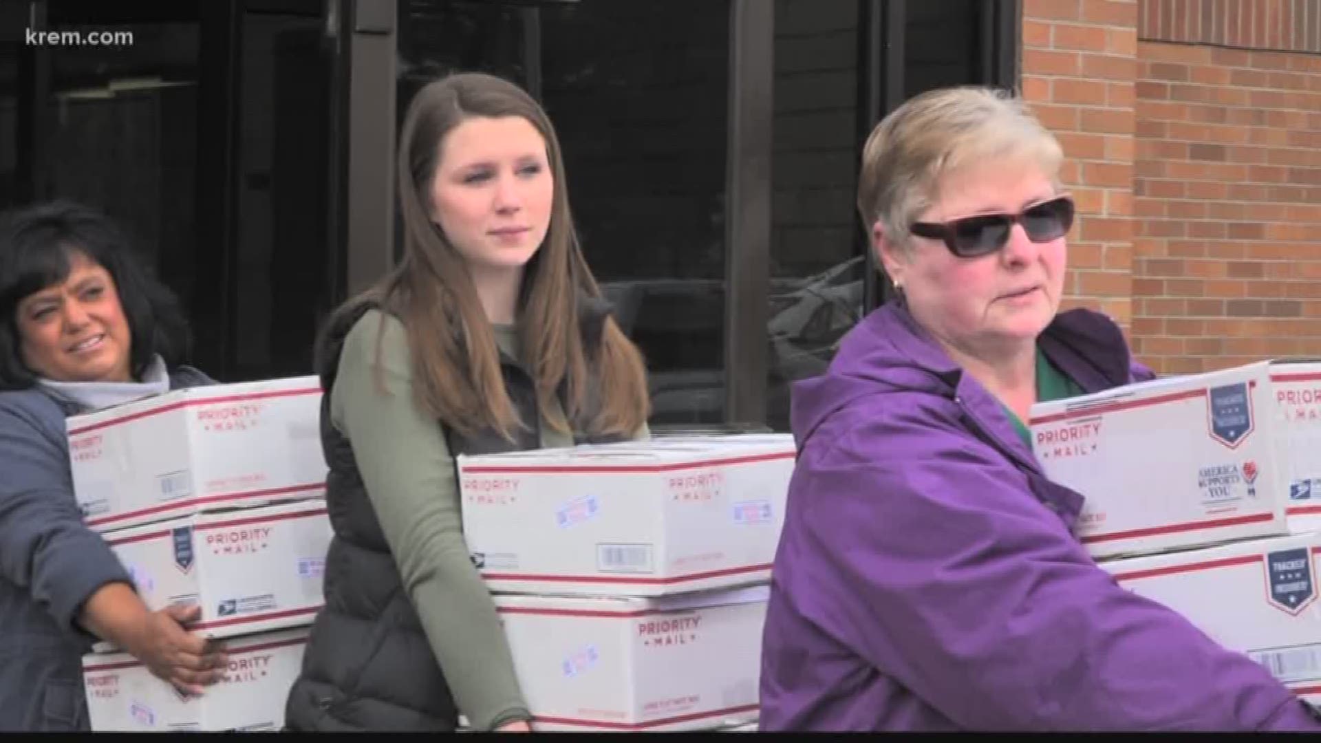Community members fill 500 care packages for troops overseas