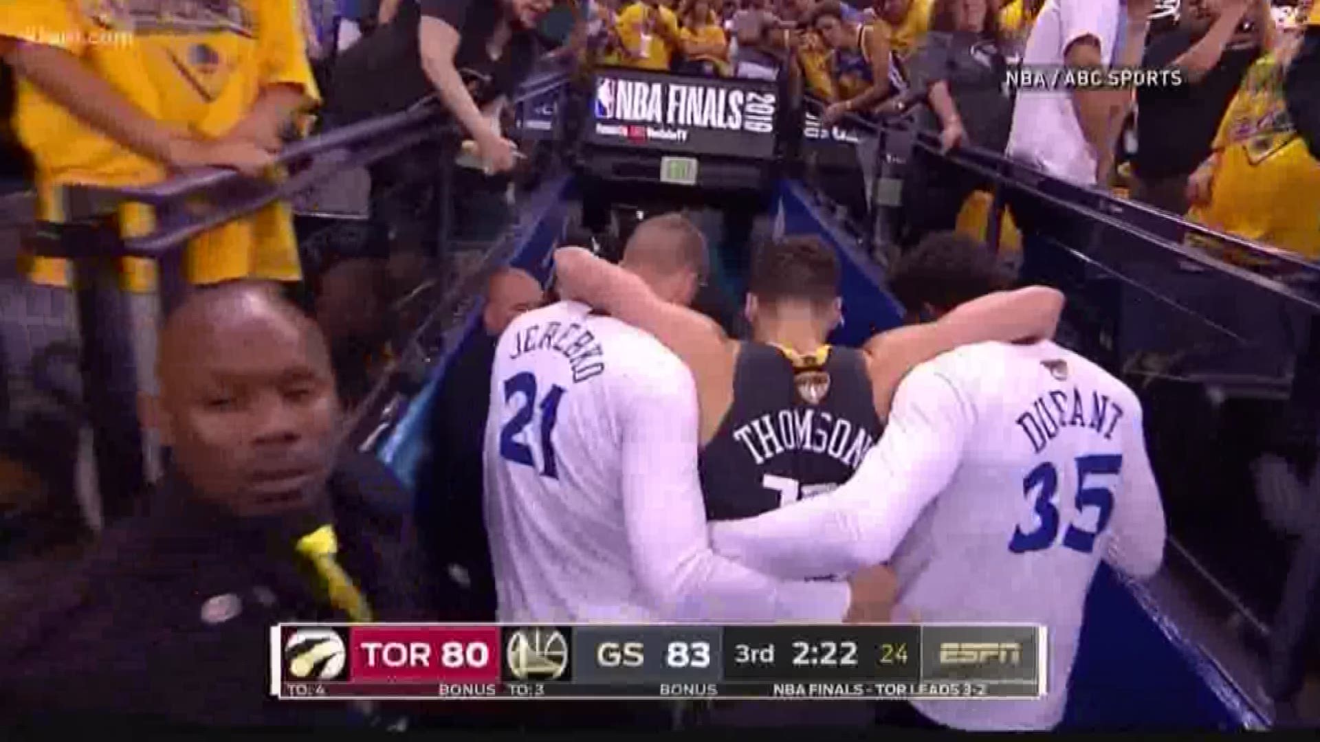 The former Washington State guard was hurt coming down from an attempted dunk, which he was fouled on. He dropped 30 points before leaving the game.