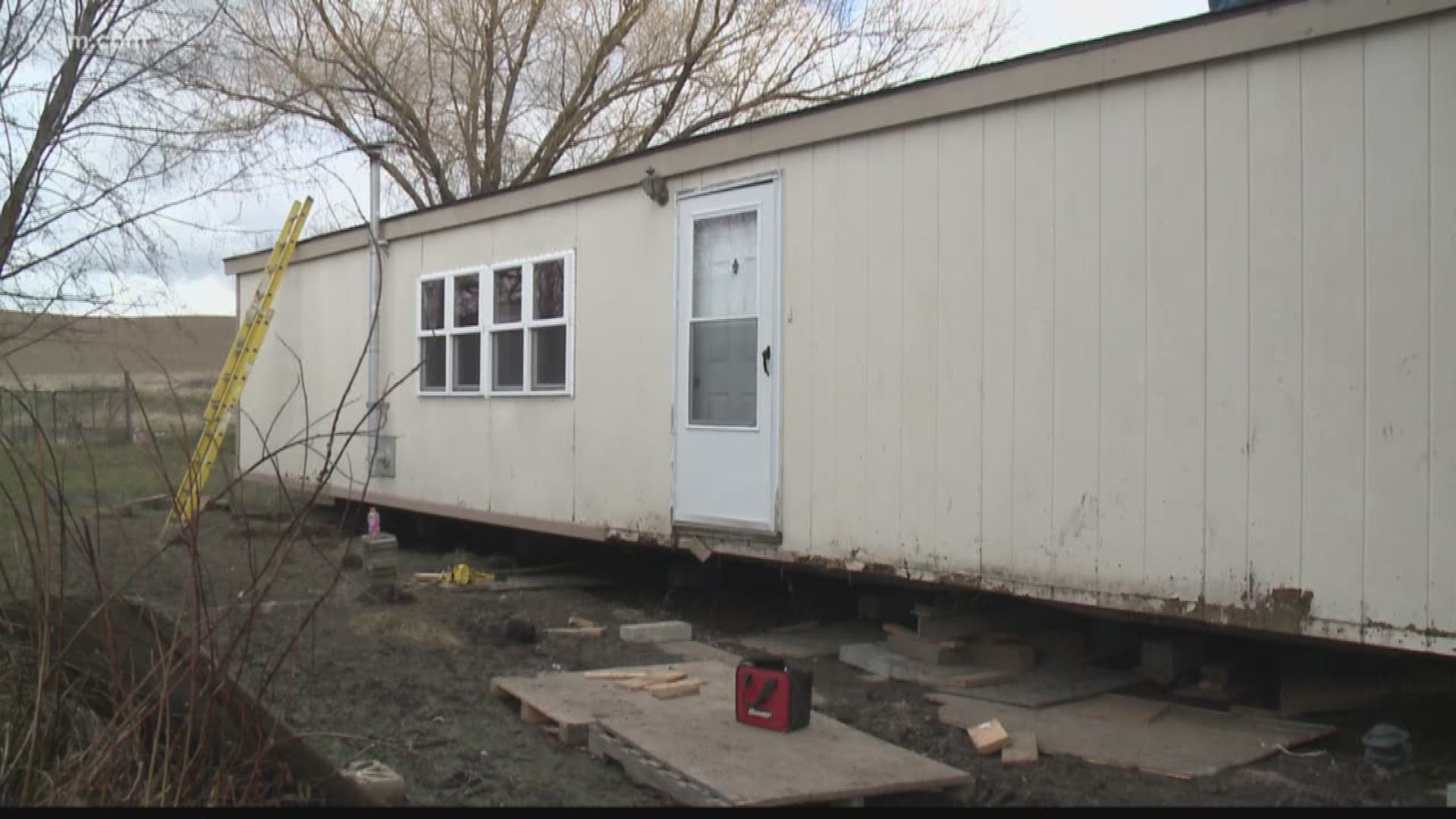 KREM 2's Taylor Viydo has more on the park and the people stepping up to help its residents move.