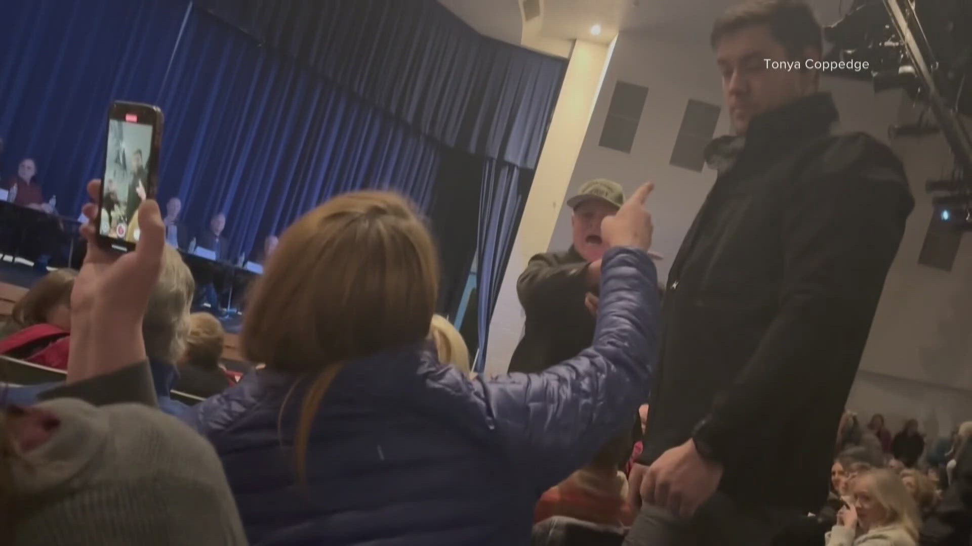 Jury deliberates Kootenai County town hall battery case | krem.com