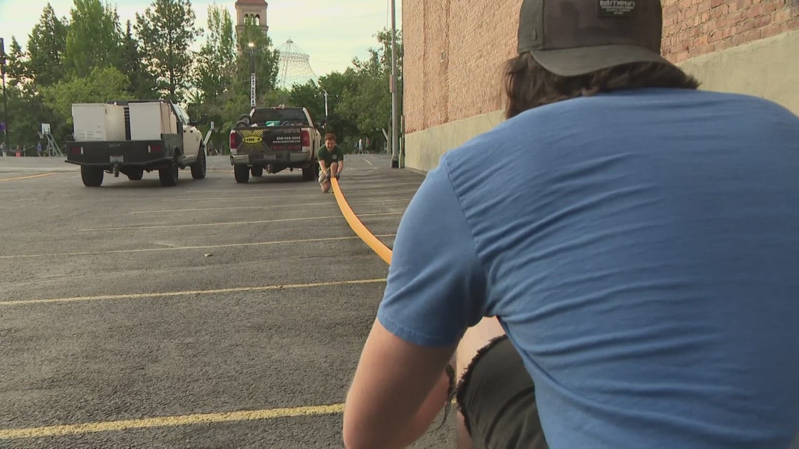 Volunteers Spend Night Before Hoopfest Setting Up Basketball Courts ...