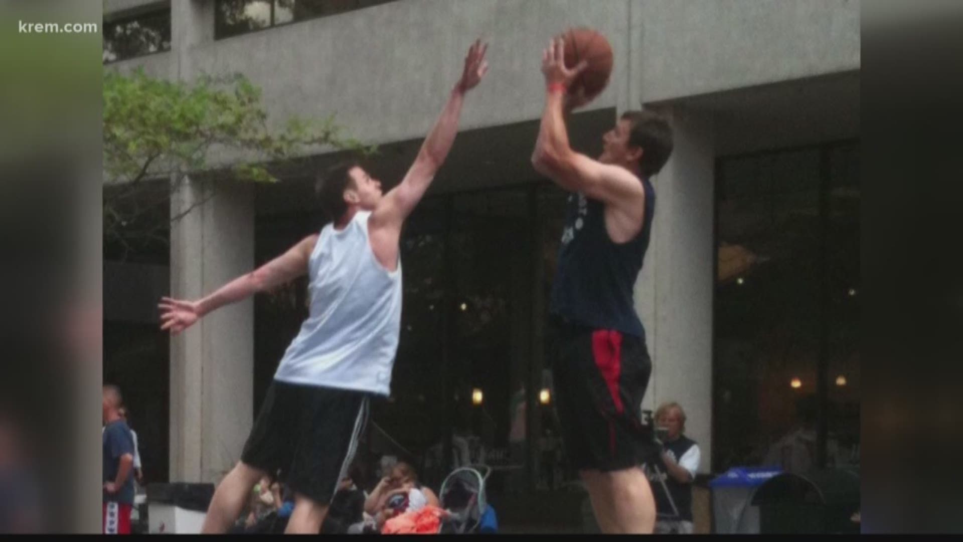 Their team name was Full Force, it was 1992 and they won their first Hoopfest, then they did it again in 1993! Adam Hieb was on that team, now 27 years later he's checking in for Hoopfest in a new position.