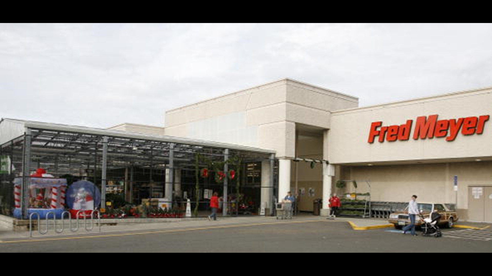 Fred Meyer will hire 2,000 new associates | krem.com