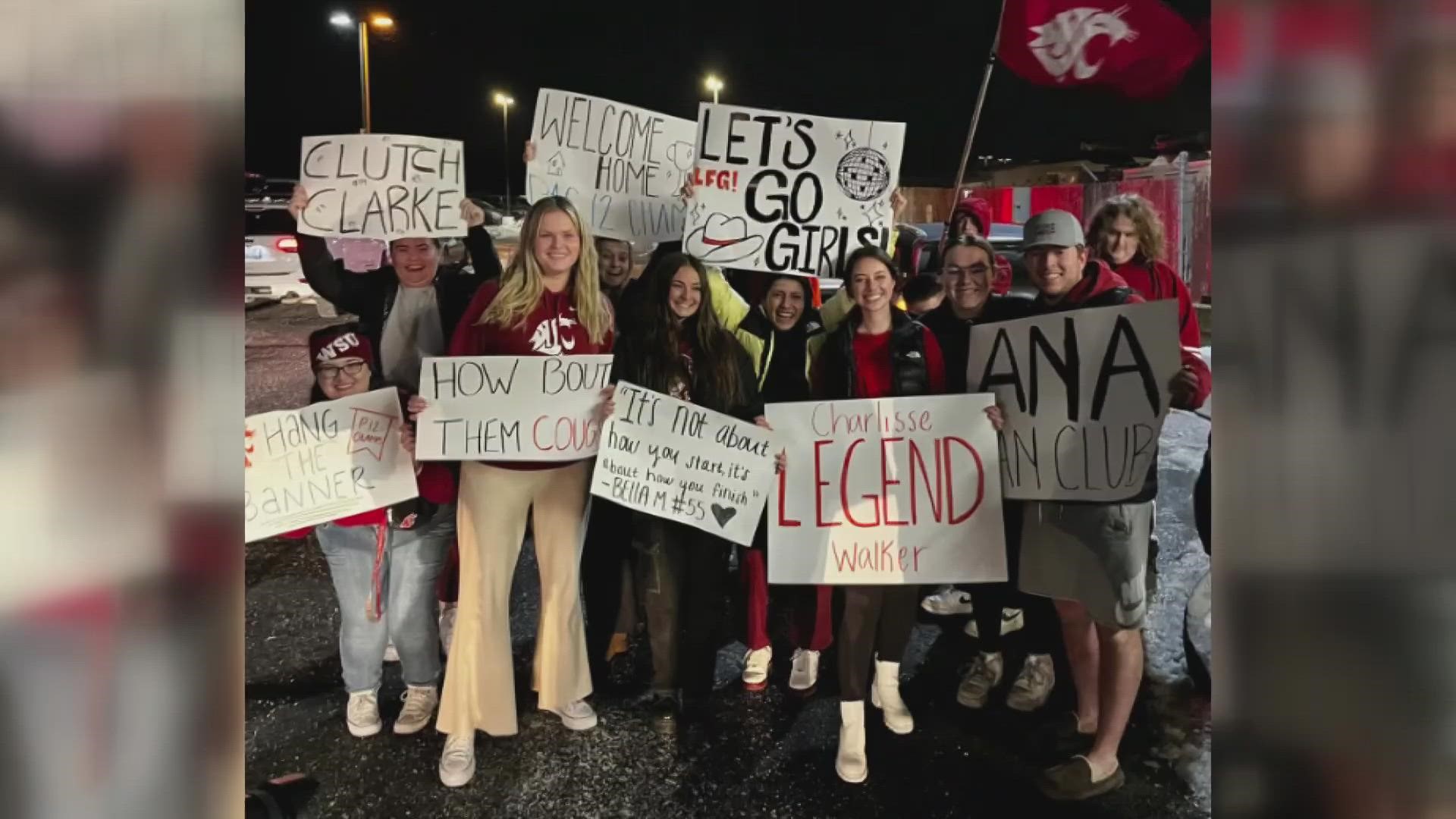 Hordes of students were there Sunday night to welcome the team back to Pullman.