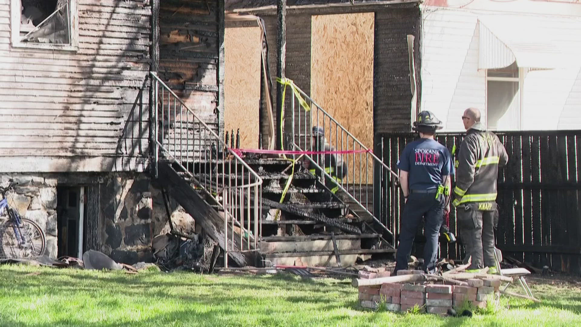 17 people, several pets displaced by 2 separate Spokane porch fires ...