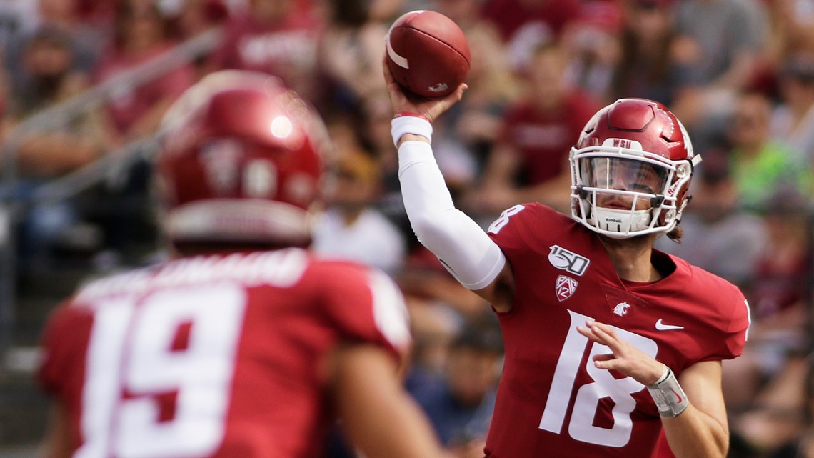 Anthony Gordon of the Washington State Cougars looks to throw the  Washington  state cougars, College football uniforms, Washington state football