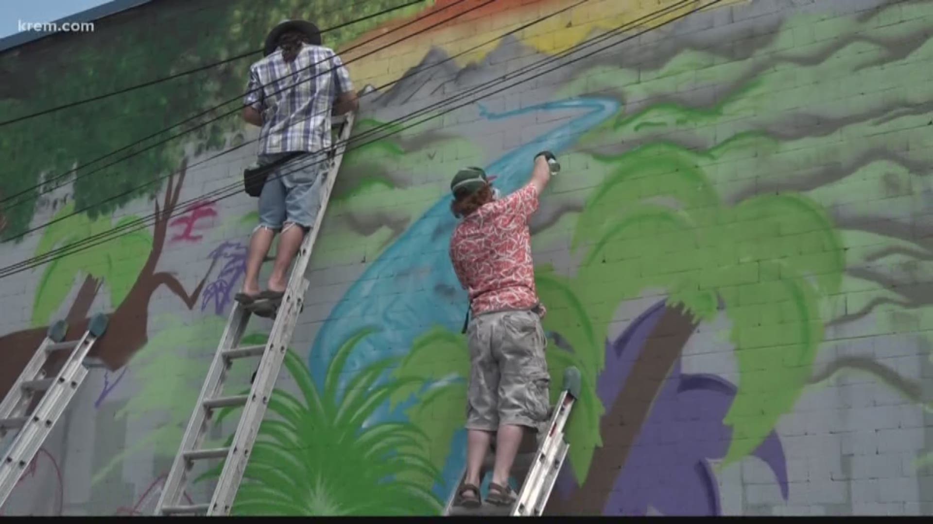 Spokane artists decorate  Garland District alley with murals