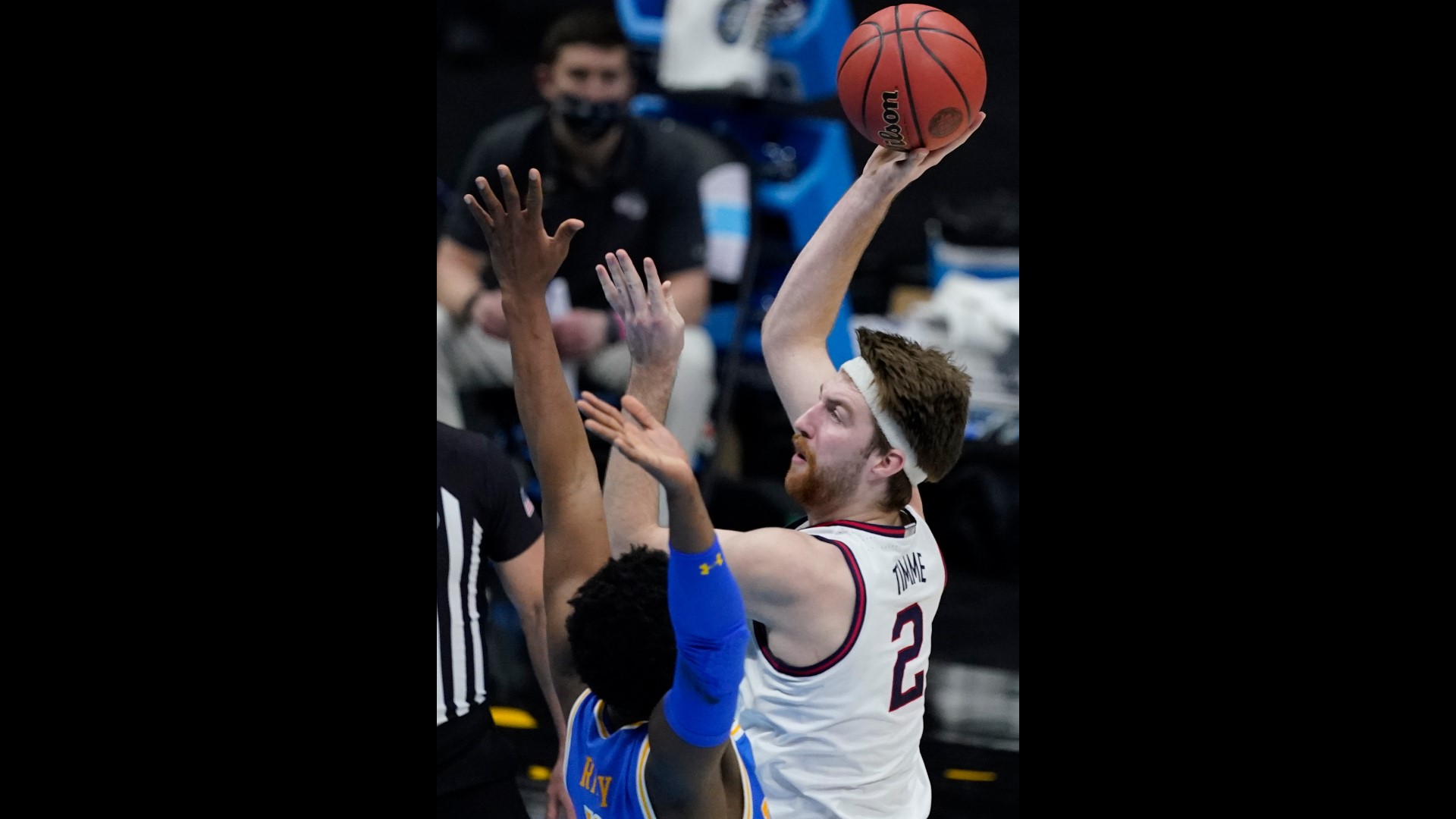 Gonzaga Beats UCLA In Final Four Overtime On Suggs Buzzer Beater | Krem.com