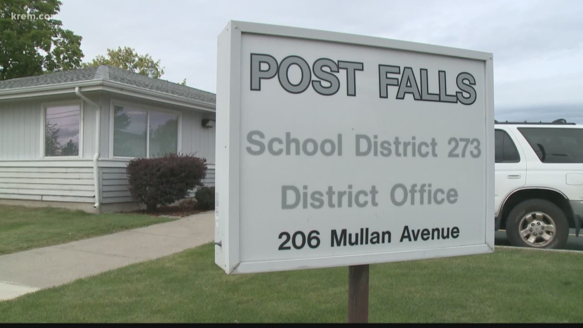 KREM's Taylor Viydo spoke with Post Falls School District officials about an emergency levy passed in light of increased enrollment. Some teachers were hired as late as August.