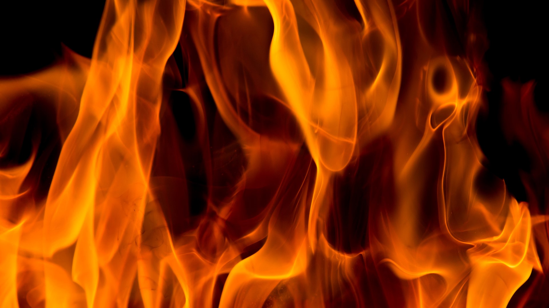 Level 3 evacuations underway for fire burning northwest of Fairchild Air Force Base