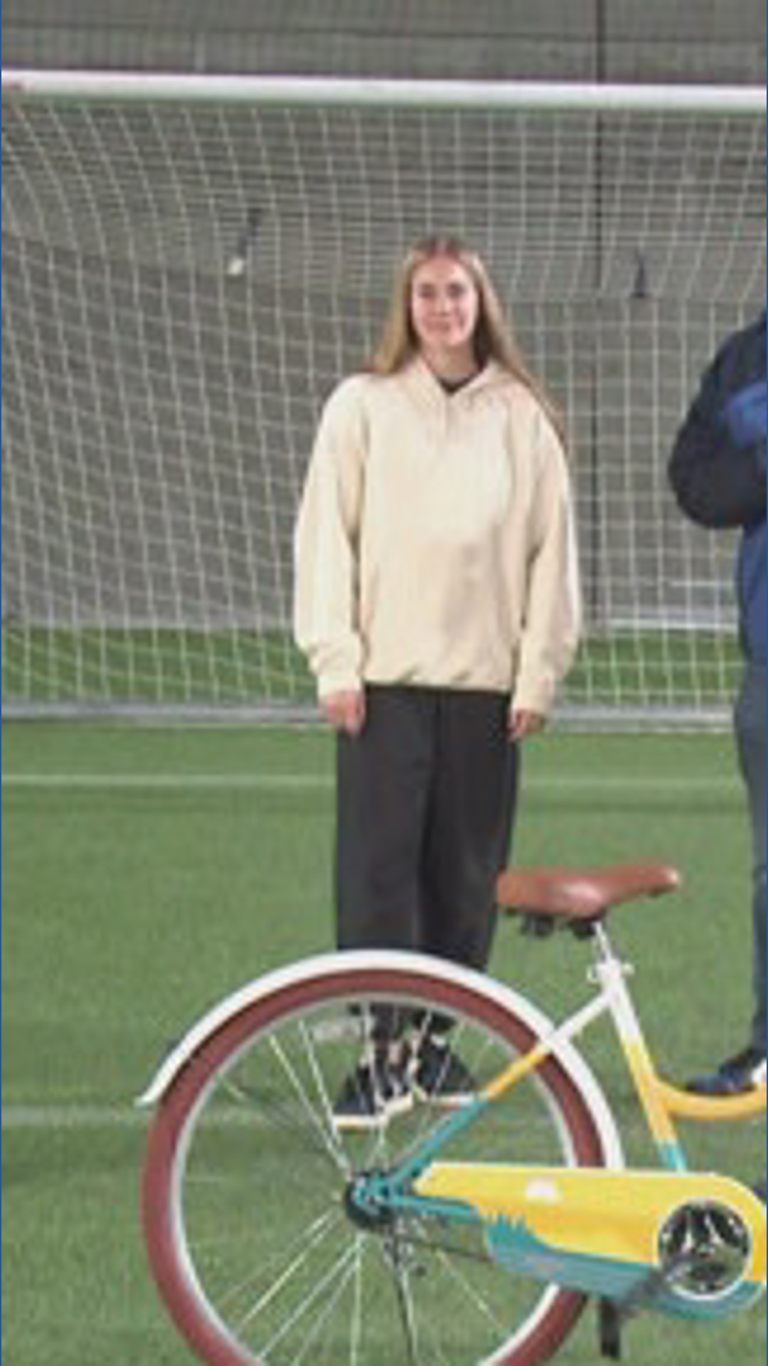 KREM 2 night with Spokane Zephyr: Goaltender Hope Hisey | krem.com