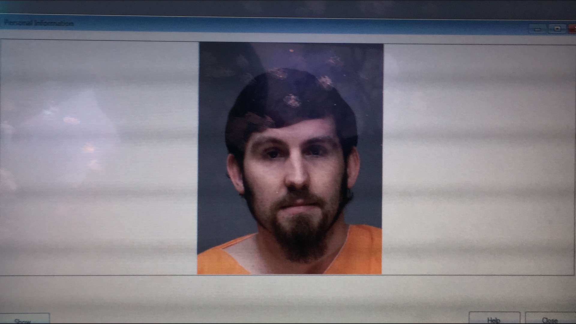 Spokane Police search for domestic violence suspect who crashed car on ...
