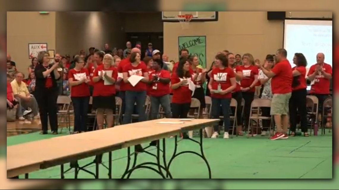 Central Valley School District reaches tentative agreement ... Central Valley Schoo