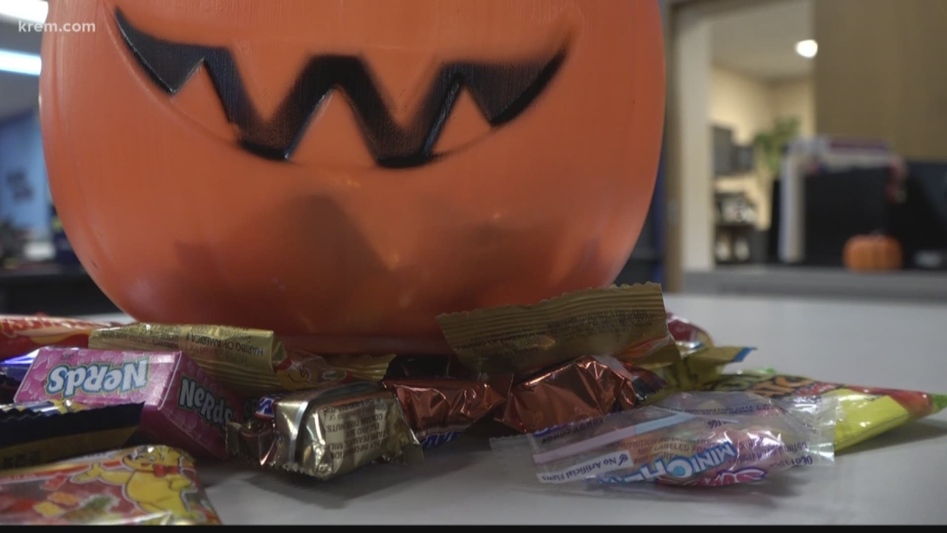 VERIFY: Is your kid's Halloween candy safe? (10-24-17)