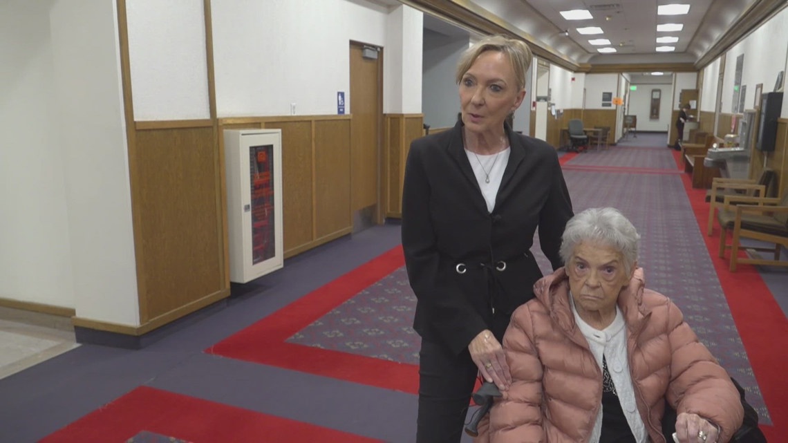 Couple pleads guilty to stealing more than $100K from elderly Spokane ...